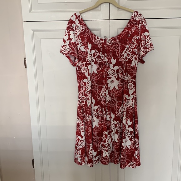 Dress:  Papillon (Suzanne’s) Size M - Picture 3 of 3
